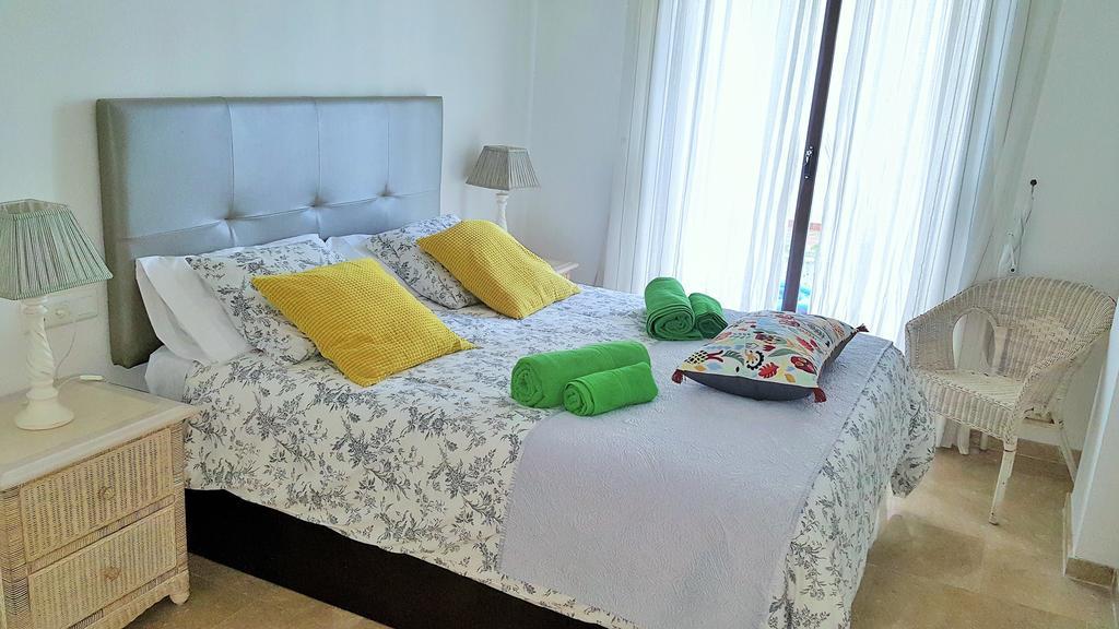 Apartamento 409 Marina Real Puerto De La Duquesa Playa 马尼尔瓦 外观 照片