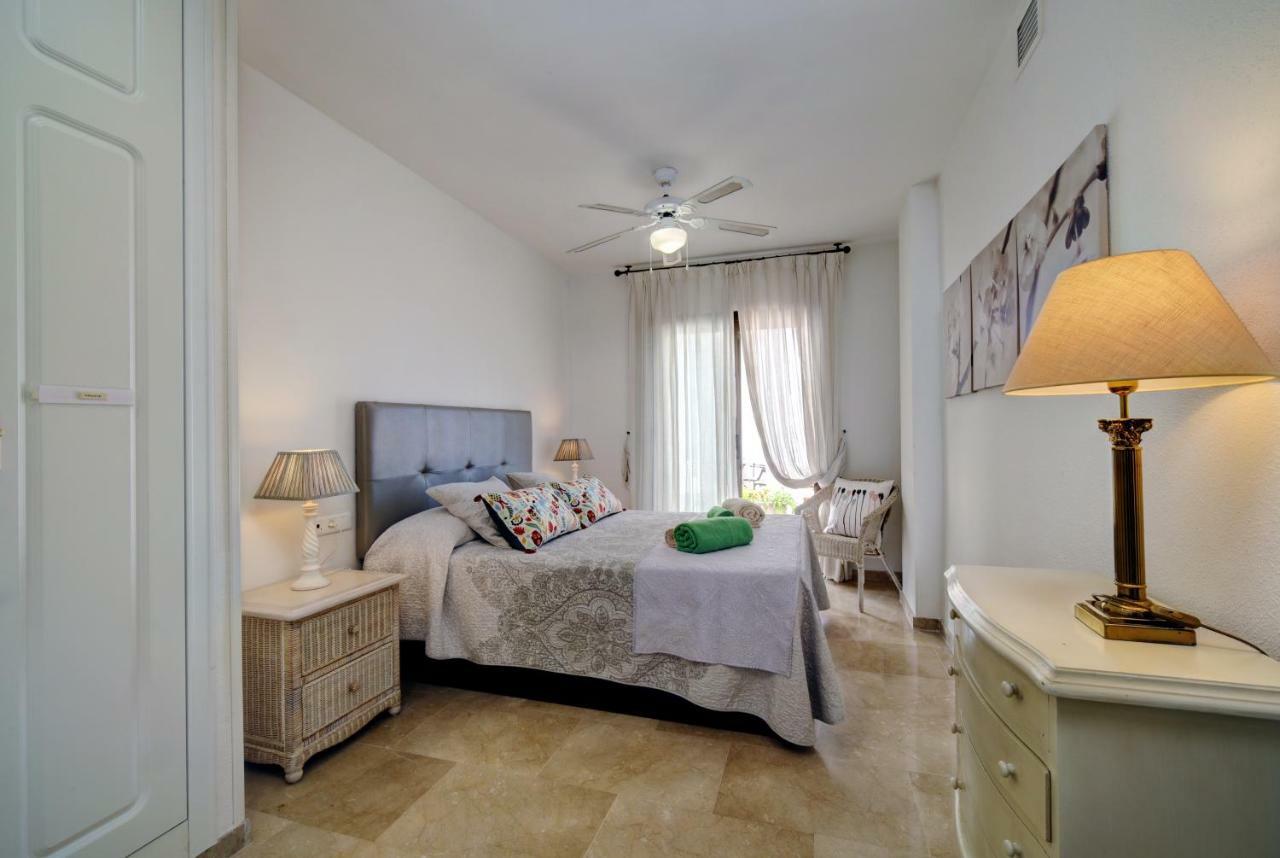Apartamento 409 Marina Real Puerto De La Duquesa Playa 马尼尔瓦 外观 照片